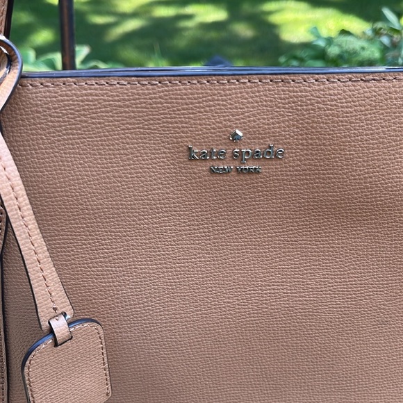 Kate Spade large leather timeless taupe tote GUC - Picture 2 of 8